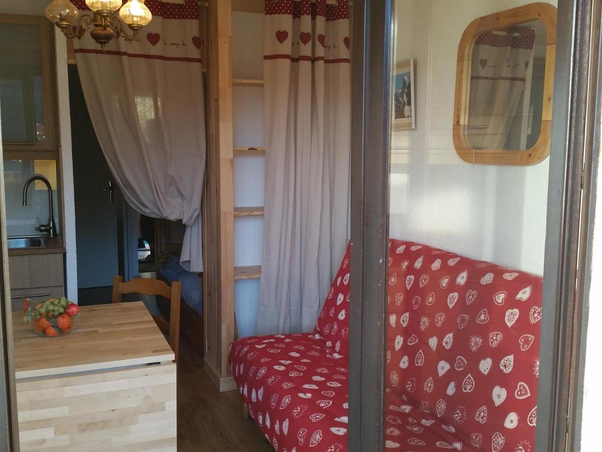 Apartment De *